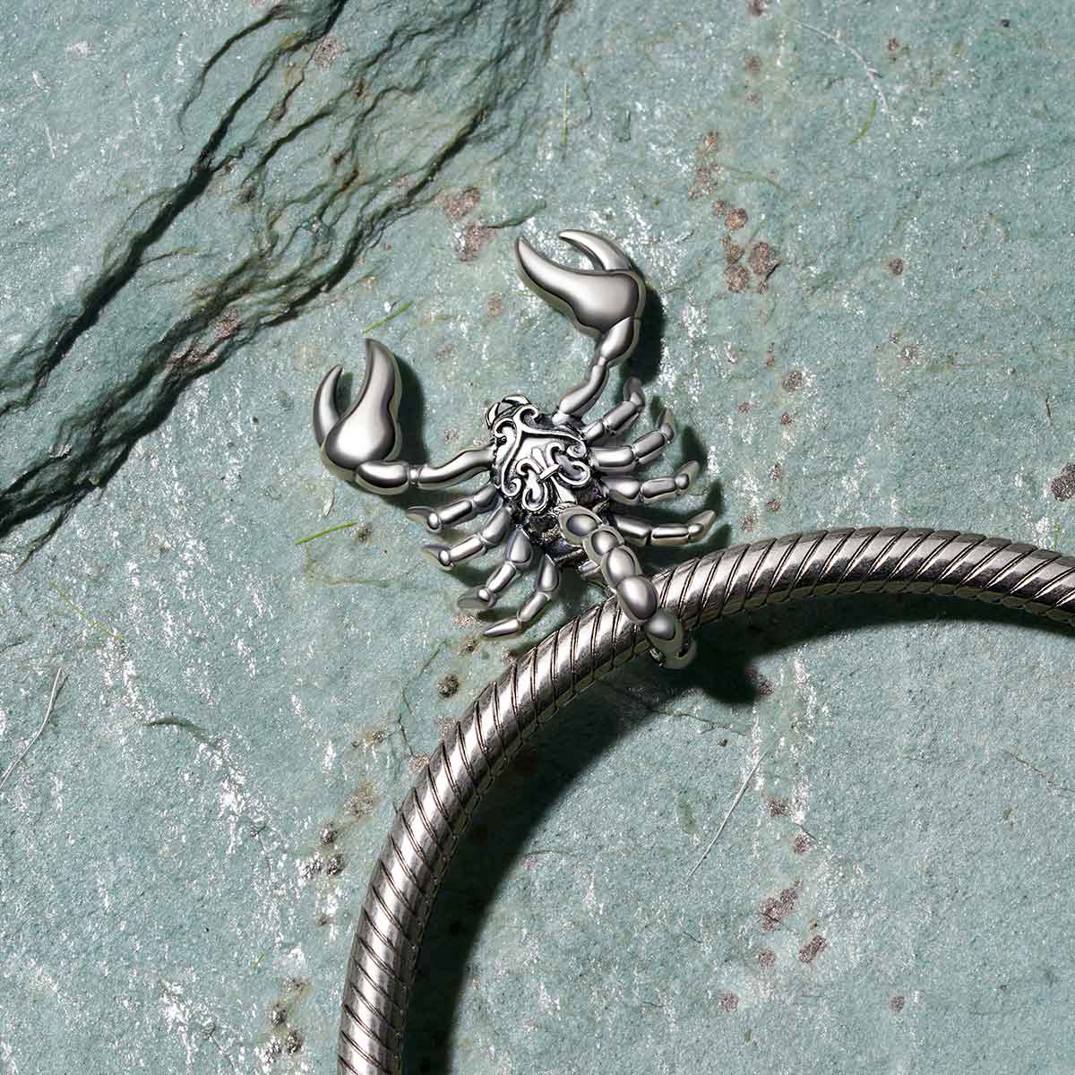 Gnoce Vintage Scorpion Pendant Dangle Charm_2