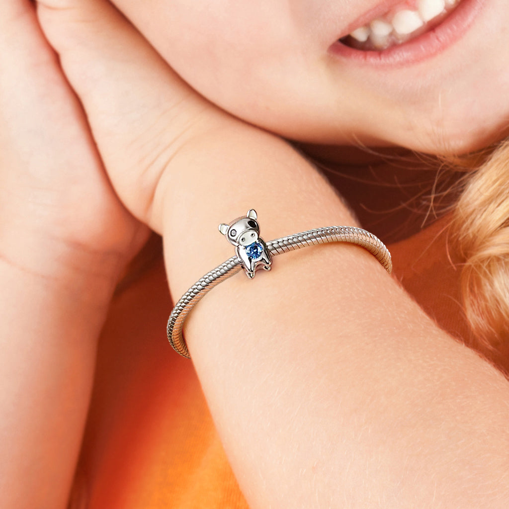 Gnoce Chinese Zodiac Pig Embraces Heart Gem Charm_5