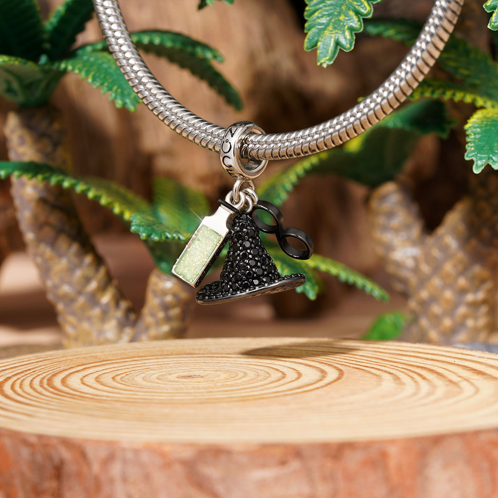 Gnoce Wicked Elphaba Black Hat & Glasses & Bottle Triple Pendant Dangle Charm_4