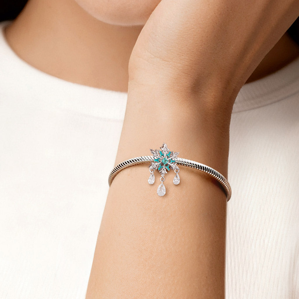 Gnoce Blue Snowflakes Dreamcatcher Charm_2